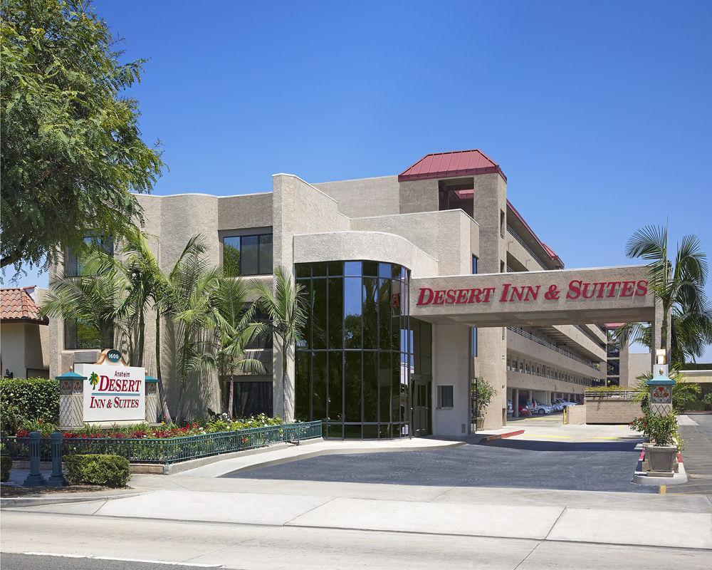 Anaheim Desert Inn & Suites Exteriér fotografie