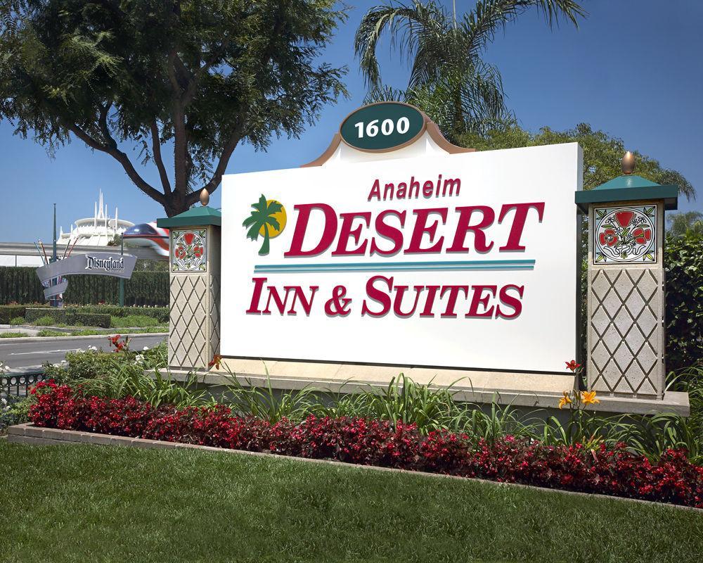 Anaheim Desert Inn & Suites Exteriér fotografie